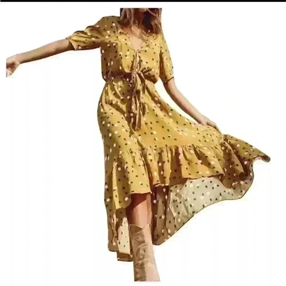 Elegant Midi Dress   - Picture 3 of 5